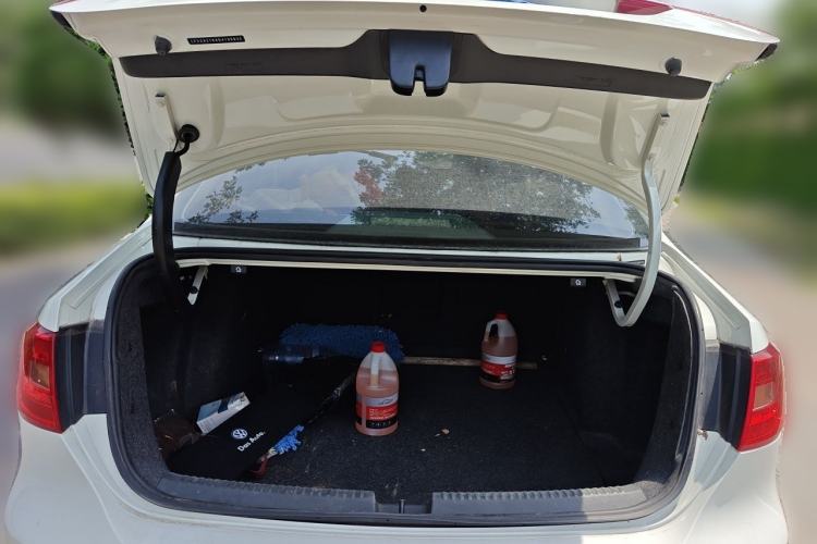 Used Volkswagen Sagitar 2014 1.6L Automatic Comfort Model Trunk