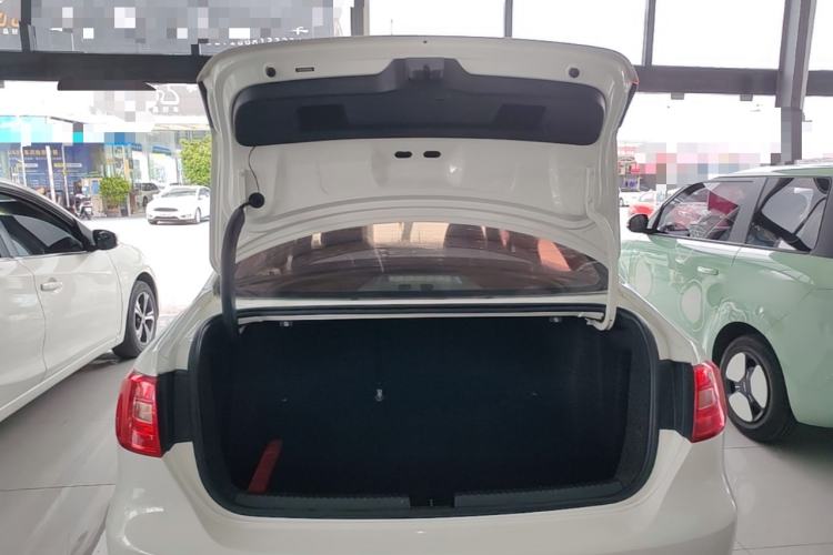 Used Volkswagen Sagitar 2014 Revised Version 1.6L Automatic Comfort Edition Trunk