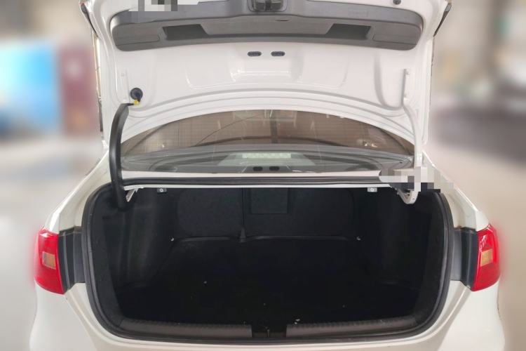 Used Volkswagen Sagitar 2014 Revised Version 1.6L Automatic Comfort Edition Trunk