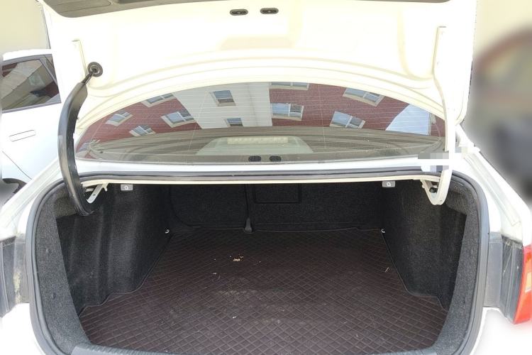 Used Volkswagen Sagitar 2014 Revised Version 1.4TSI Automatic Fashion Edition Trunk