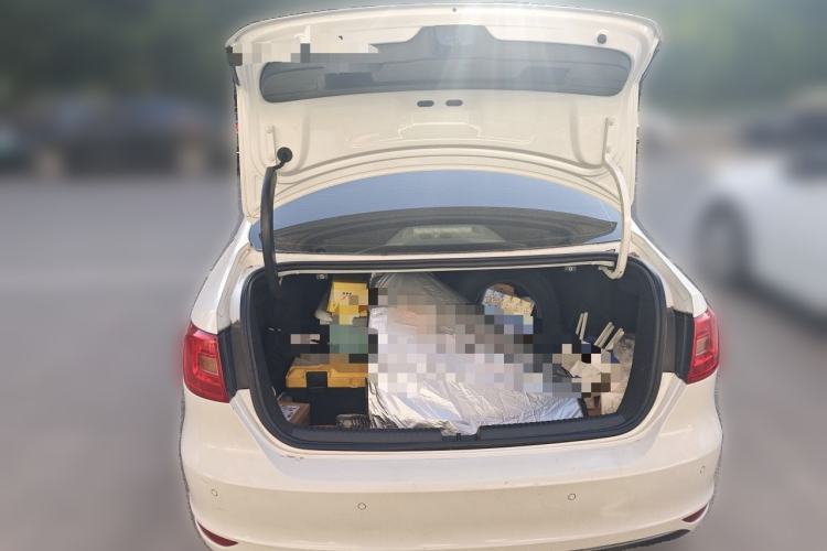 Used Volkswagen Sagitar 2014 Revised Version 1.6L Manual Comfort Edition Trunk