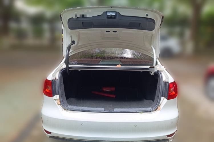 Used Volkswagen Sagitar 2014 1.6L Automatic Comfort Model Trunk