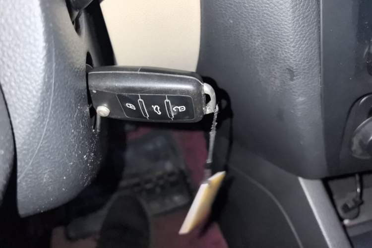 Used Volkswagen Sagitar 2014 1.4TSI Automatic Luxury Model Vehicle Key
