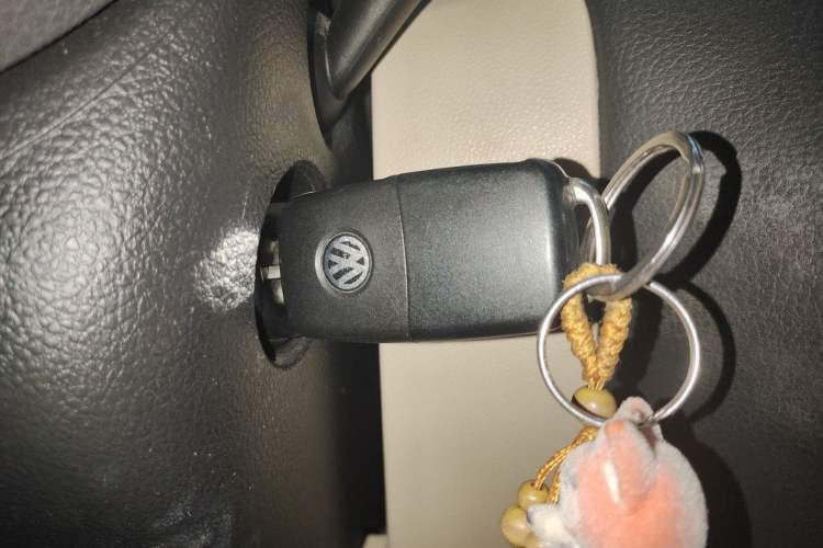 Used Volkswagen Sagitar 2014 Revised Version 1.6L Automatic Comfort Edition Vehicle Key