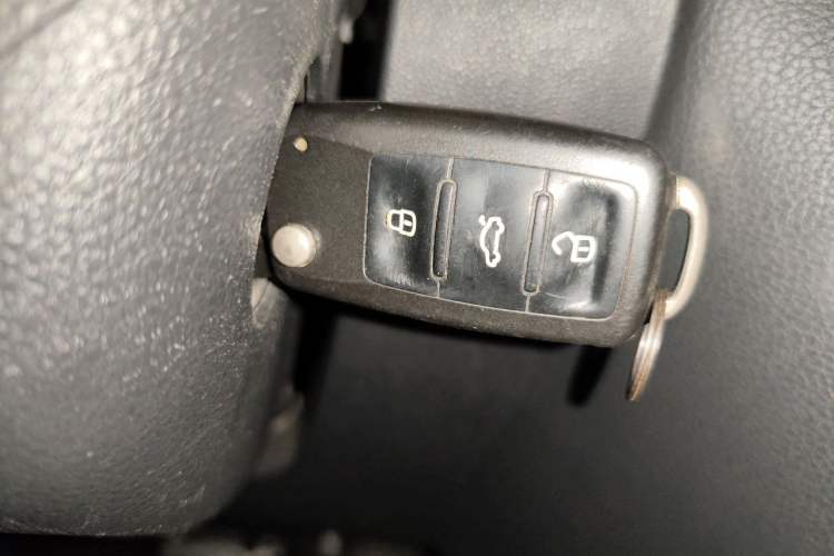 Used Volkswagen Sagitar 2014 Revised Version 1.6L Automatic Comfort Edition Vehicle Key