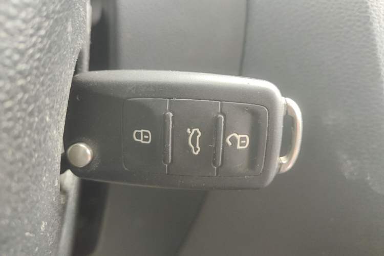 Used Volkswagen Sagitar 2014 Revised Version 1.6L Automatic Leading Edition Vehicle Key