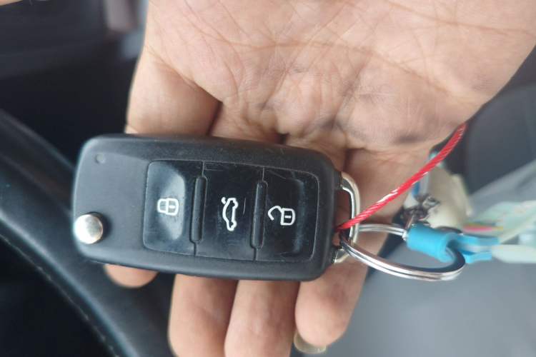 Used Volkswagen Sagitar 2014 1.4TSI Automatic Flagship Edition Vehicle Key