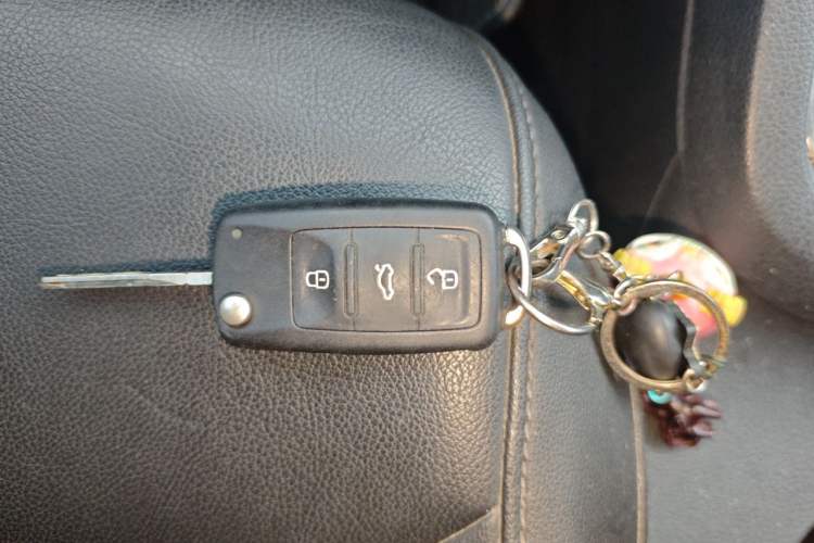 Used Volkswagen Sagitar 2014 1.6L Automatic Comfort Model Vehicle Key