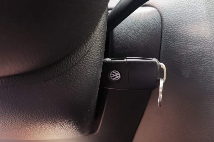 Used Volkswagen Sagitar 2014 1.4TSI Automatic Luxury Model Vehicle Key