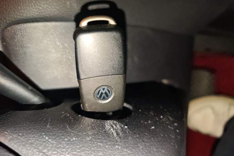 Used Volkswagen Sagitar 2014 Revised Version 1.4TSI Automatic Luxury Edition Vehicle Key