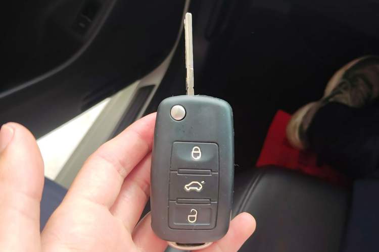 Used Volkswagen Sagitar 2014 Revised Version 1.6L Automatic Comfort Edition Vehicle Key