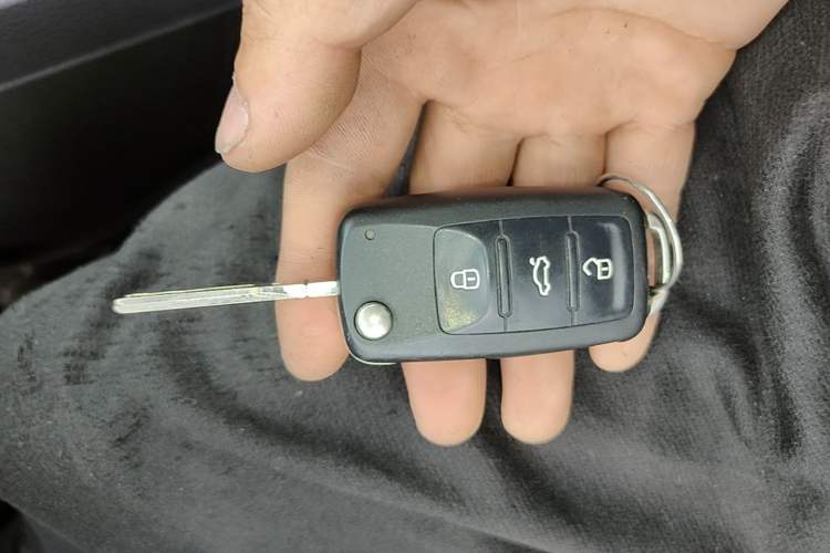 Used Volkswagen Sagitar 2014 Revised Version 1.6L Automatic Comfort Edition Vehicle Key