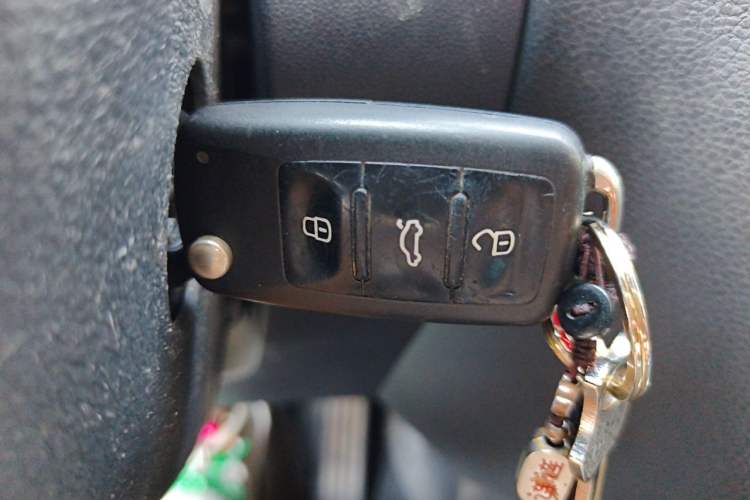 Used Volkswagen Sagitar 2014 1.4TSI Automatic Luxury Model Vehicle Key