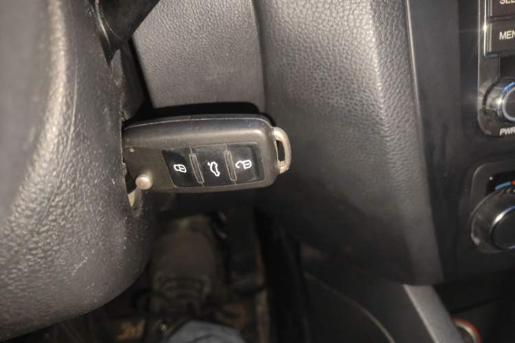 Used Volkswagen Sagitar 2014 1.6L Automatic Comfort Model Vehicle Key