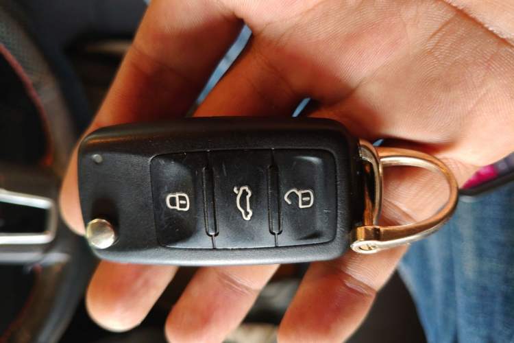 Used Volkswagen Sagitar 2014 Revised Version 1.6L Automatic Comfort Edition Vehicle Key
