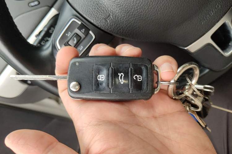 Used Volkswagen Sagitar 2014 1.4TSI Automatic Luxury Model Vehicle Key