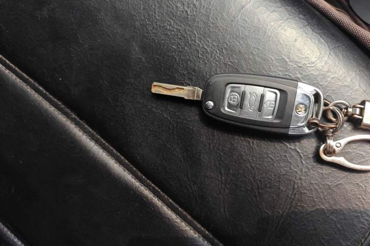 Used Volkswagen Sagitar 2014 1.4TSI Automatic Luxury Model Vehicle Key