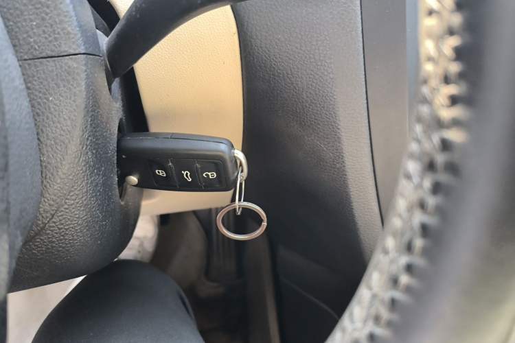 Used Volkswagen Sagitar 2014 1.4TSI Automatic Luxury Model Vehicle Key