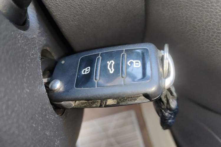 Used Volkswagen Sagitar 2014 1.4TSI Manual Luxury Model Vehicle Key