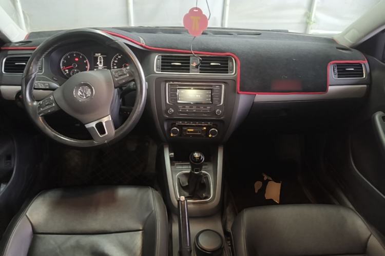 Used Volkswagen Sagitar 2014 Revised Version 1.4TSI Manual Luxury Edition Center Console