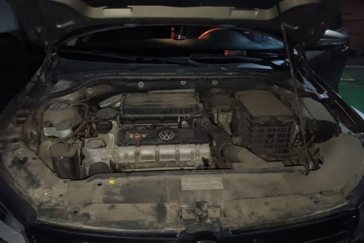 Used Volkswagen Sagitar 2014 Revised Version 1.6L Automatic Comfort Edition Engine Bay