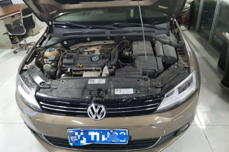Used Volkswagen Sagitar 2014 1.4TSI Automatic Luxury Model Engine Bay