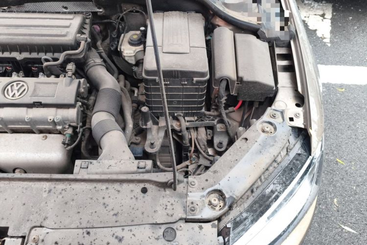 Used Volkswagen Sagitar 2014 Revised Version 1.6L Automatic Comfort Edition Engine Bay Left