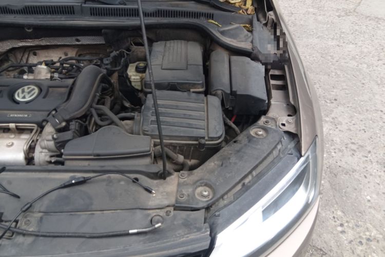 Used Volkswagen Sagitar 2014 Revised Version 1.4TSI Automatic Fashion Edition Engine Bay Left