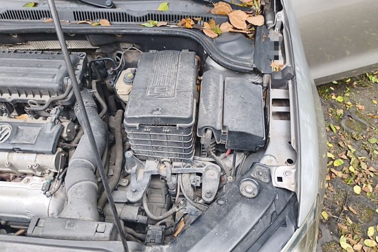 Used Volkswagen Sagitar 2014 1.6L Automatic Comfort Model Engine Bay Left