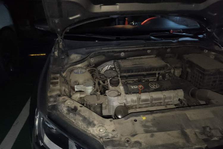Used Volkswagen Sagitar 2014 Revised Version 1.6L Automatic Comfort Edition Engine Bay Right