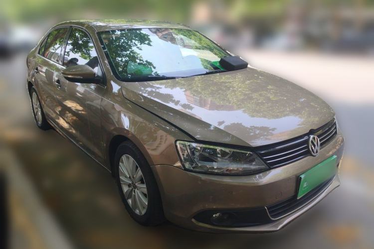 Used Volkswagen Sagitar 2014 Revised Version 1.4TSI Manual Luxury Edition Front Right 45 Deg