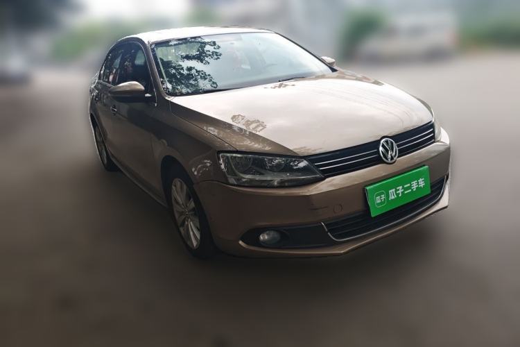 Used Volkswagen Sagitar 2014 1.6L Automatic Comfort Model Front Right 45 Deg