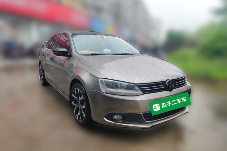 Used Volkswagen Sagitar 2014 Revised Version 1.4TSI Automatic Luxury Edition Front Right 45 Deg