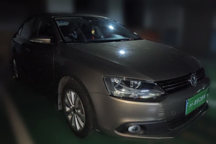 Used Volkswagen Sagitar 2014 Revised Version 1.6L Automatic Comfort Edition Front Right 45 Deg