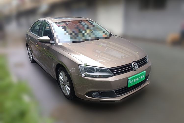 Used Volkswagen Sagitar 2014 1.6L Manual Comfort Model Front Right 45 Deg
