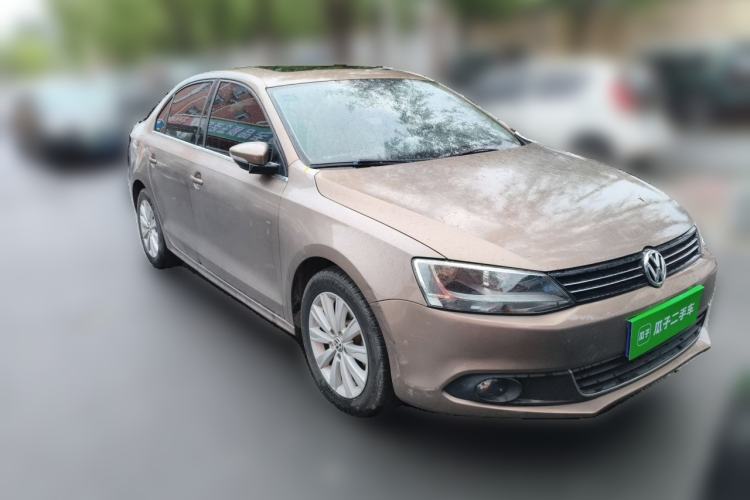 Used Volkswagen Sagitar 2014 Revised Version 1.6L Automatic Comfort Edition Front Right 45 Deg