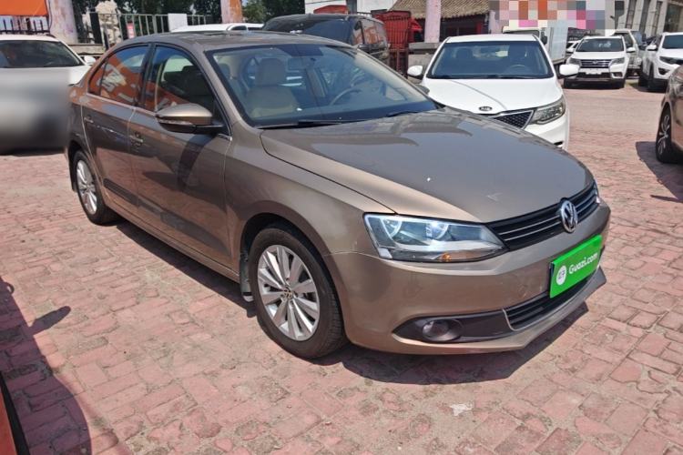 Used Volkswagen Sagitar 2014 Revised Version 1.6L Automatic Comfort Edition Front Right 45 Deg