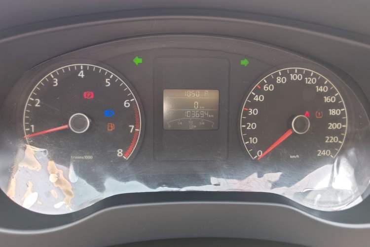 Used Volkswagen Sagitar 2014 Revised Version 1.6L Automatic Comfort Edition Instrument Cluster