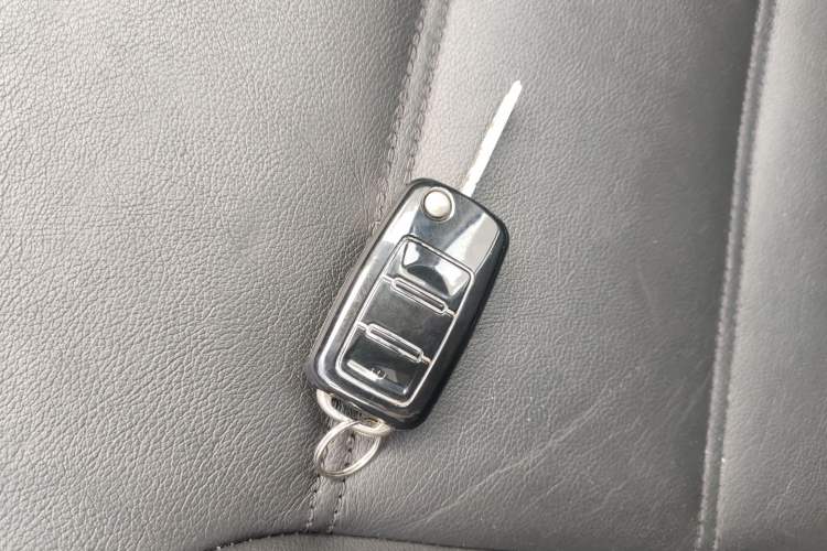Used Volkswagen Sagitar 2014 Revised Version 1.6L Manual Comfort Edition Interior 1