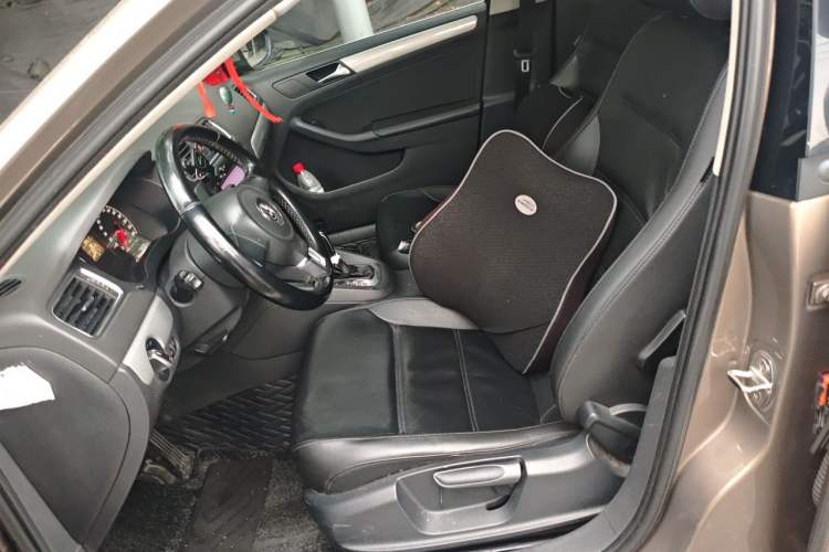 Used Volkswagen Sagitar 2014 1.6L Automatic Comfort Model Left Front Seat