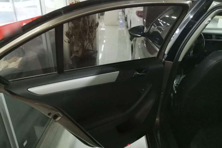 Used Volkswagen Sagitar 2014 1.4TSI Automatic Luxury Model Left Rear Door Interior
