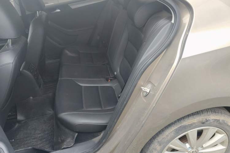 Used Volkswagen Sagitar 2014 1.4TSI Automatic Luxury Model Left Rear Seat