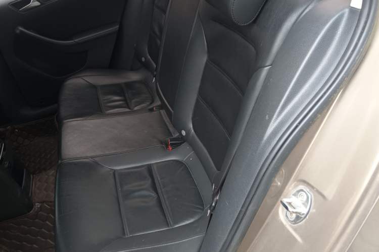 Used Volkswagen Sagitar 2014 Revised Version 1.4TSI Automatic Fashion Edition Left Rear Seat