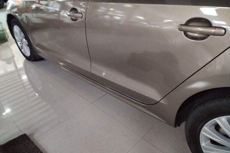 Used Volkswagen Sagitar 2014 Revised Version 1.6L Automatic Leading Edition Left Side Sill