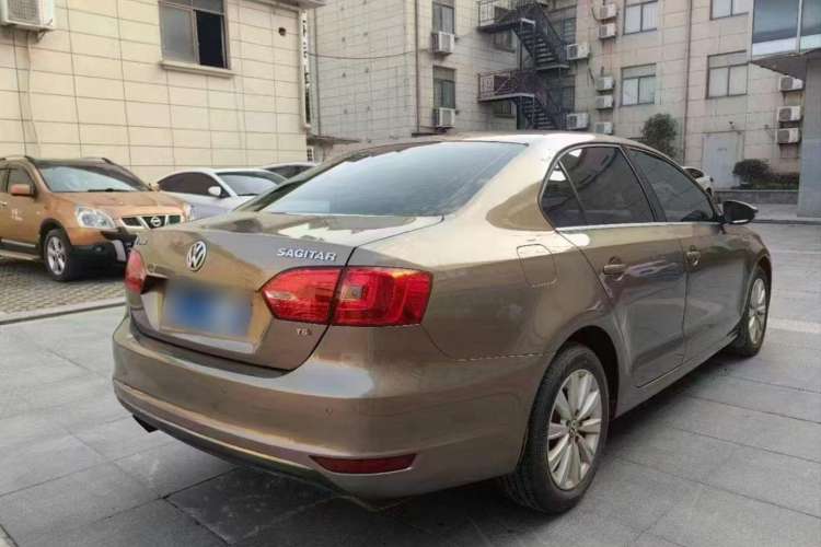 Used Volkswagen Sagitar 2014 1.4TSI Automatic Luxury Model Rear Right 45 Deg