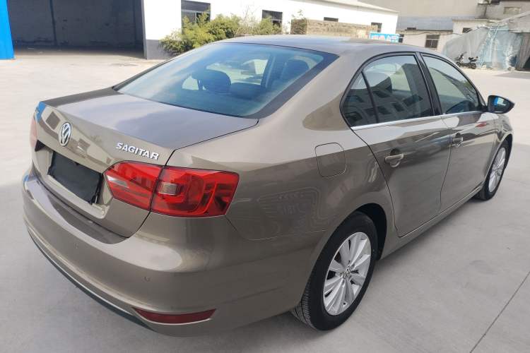 Used Volkswagen Sagitar 2014 Revised Version 1.6L Manual Comfort Edition Rear Right 45 Deg
