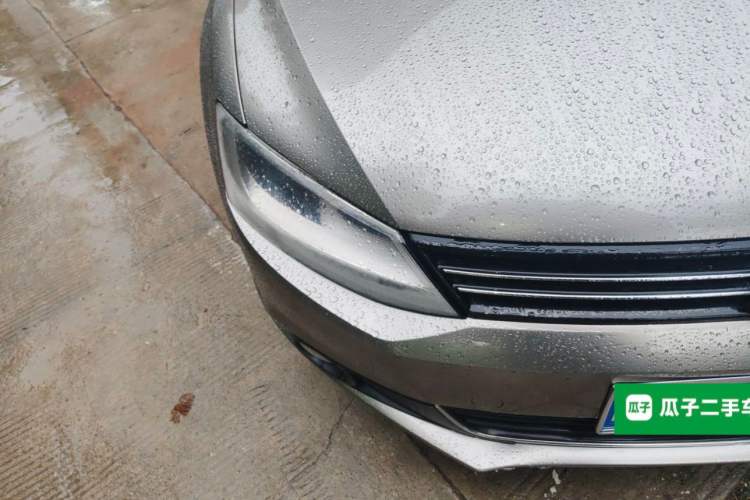 Used Volkswagen Sagitar 2014 Revised Version 1.4TSI Automatic Luxury Edition Right Front Headlight