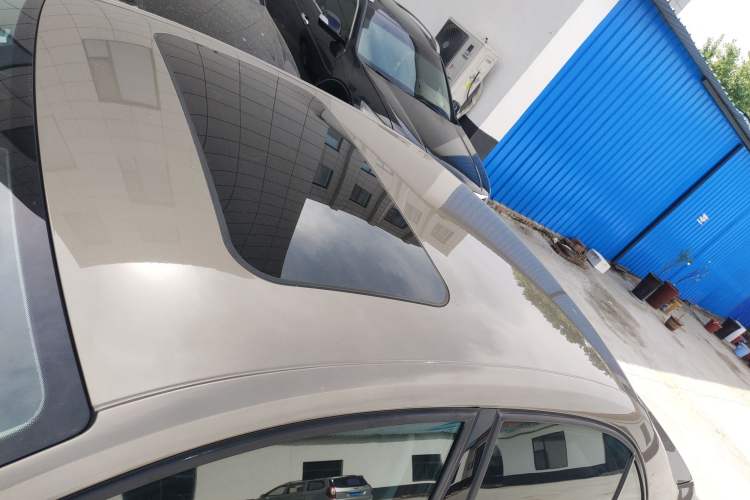 Used Volkswagen Sagitar 2014 Revised Version 1.6L Manual Comfort Edition Roof