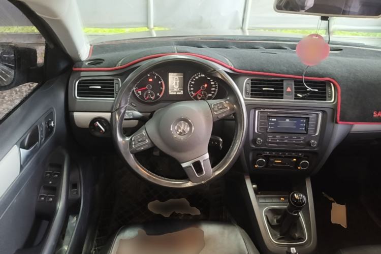 Used Volkswagen Sagitar 2014 Revised Version 1.4TSI Manual Luxury Edition Steering Wheel