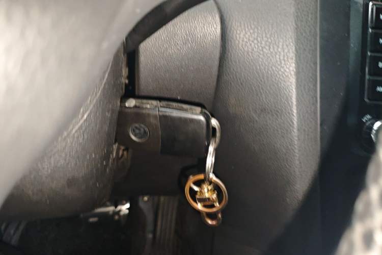 Used Volkswagen Sagitar 2014 1.6L Automatic Comfort Model Vehicle Key